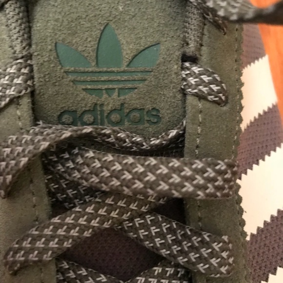 ✅SOLD! ADIDAS (ORIGINALS): 3-Stripe Green Kicks - Picture 6 of 8